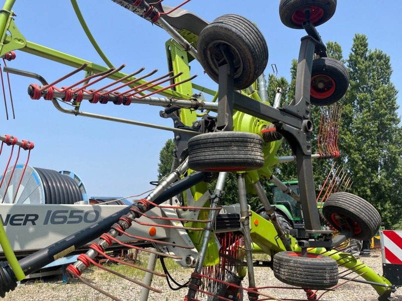 Claas Liner 1650 Twin - Heuwender/ Wenderechen: das Bild 5 Claas Liner 1650 Twin - Heuwender/ Wenderechen: das Bild 5