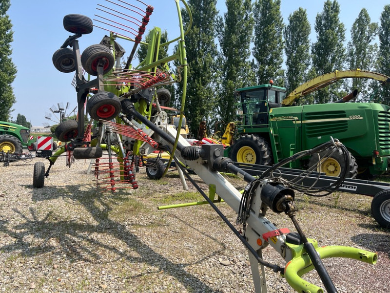 Claas Liner 1650 Twin - Heuwender/ Wenderechen: das Bild 2 Claas Liner 1650 Twin - Heuwender/ Wenderechen: das Bild 2