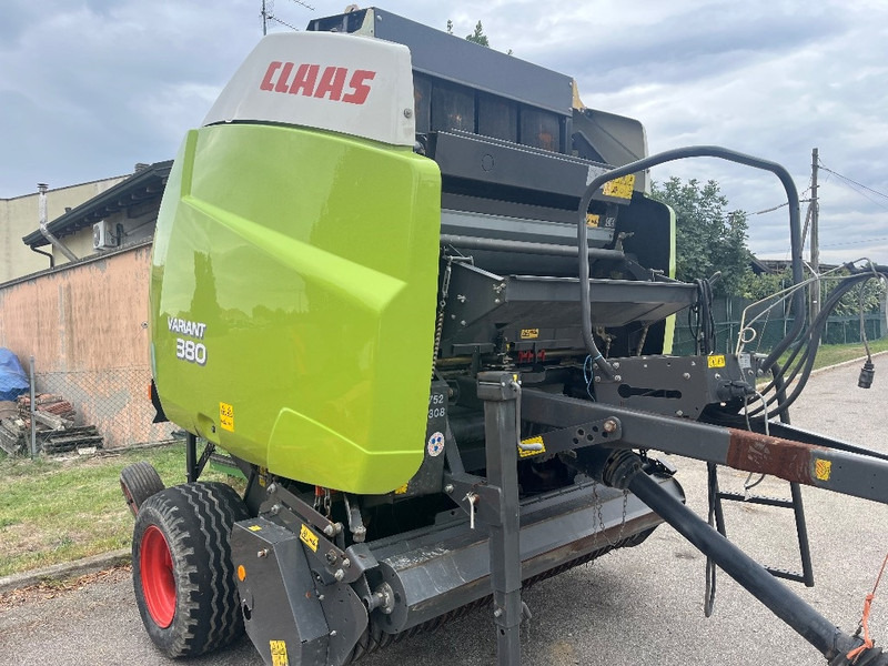 Claas Variant 380 - Rundballenpresse: das Bild 1 Claas Variant 380 - Rundballenpresse: das Bild 1