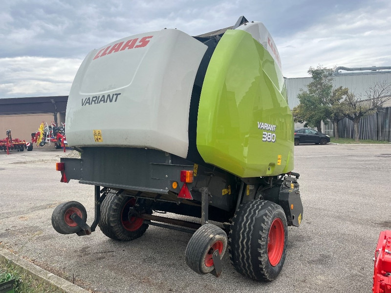 Claas Variant 380 - Rundballenpresse: das Bild 2 Claas Variant 380 - Rundballenpresse: das Bild 2