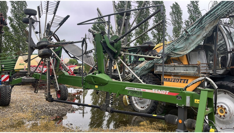 Fendt Former 7850 Pro - Heuwender/ Wenderechen: das Bild 2 Fendt Former 7850 Pro - Heuwender/ Wenderechen: das Bild 2
