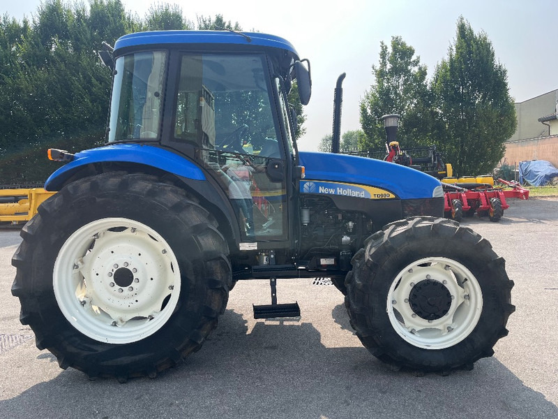 New Holland TD 90 D - Traktor: das Bild 4 New Holland TD 90 D - Traktor: das Bild 4