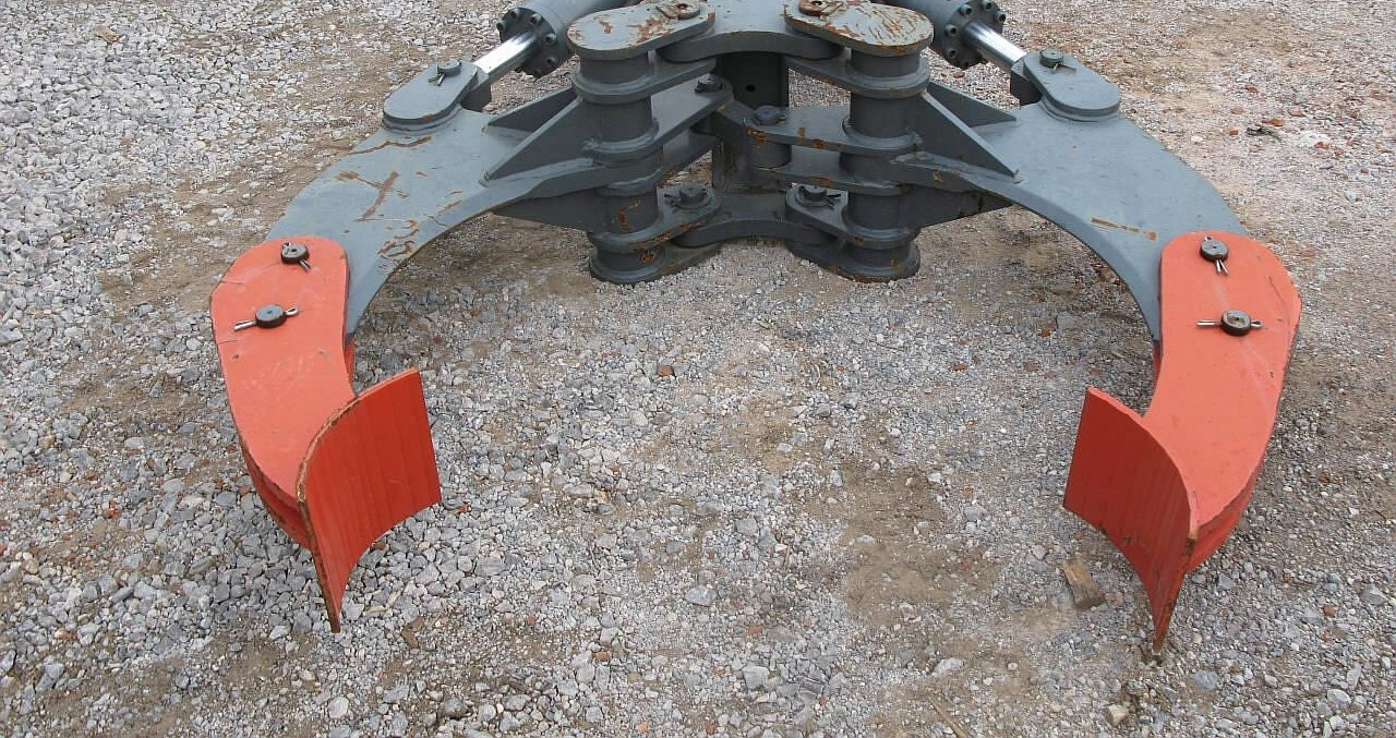 Balavto Pipe grab for excavator - Greifer: das Bild 1 Balavto Pipe grab for excavator - Greifer: das Bild 1