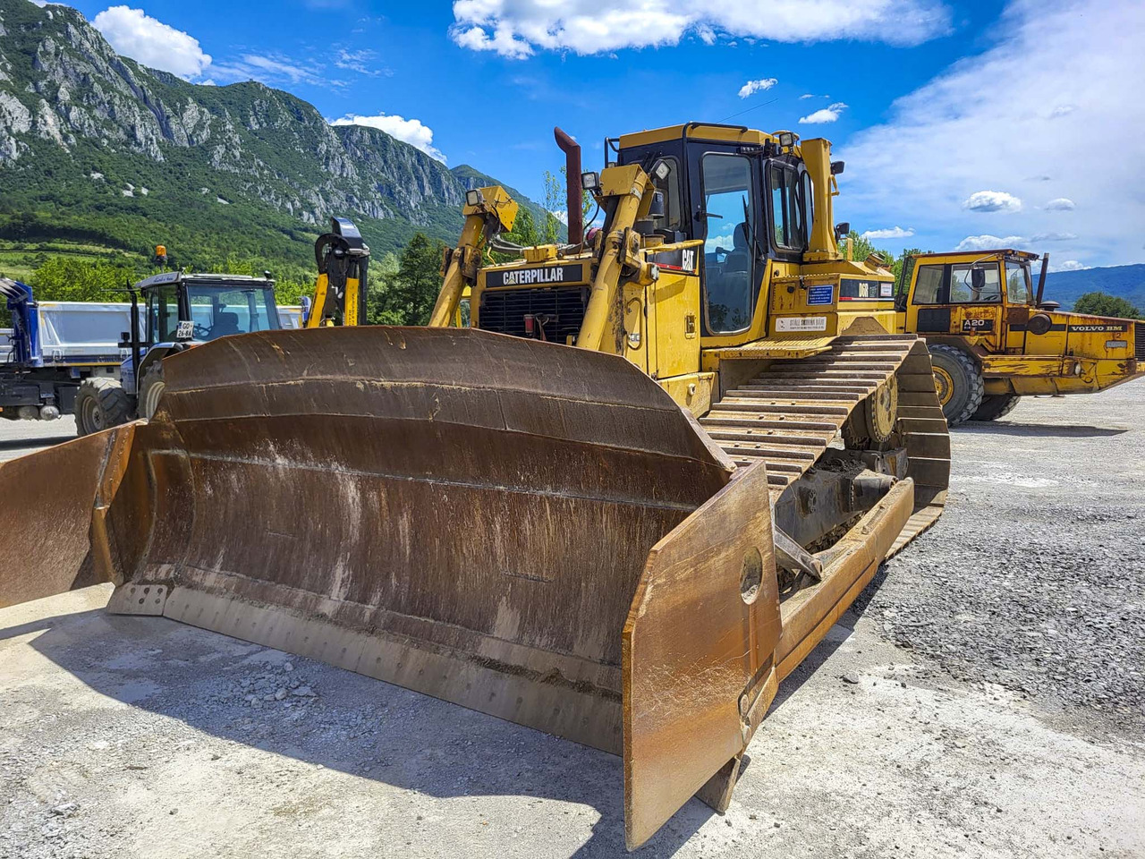 CATERPILLAR D6R - Bulldozer: das Bild 5 CATERPILLAR D6R - Bulldozer: das Bild 5