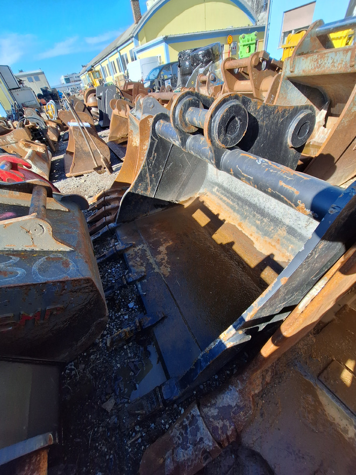 Digging bucket 1550 mm - Baggerschaufel: das Bild 1 Digging bucket 1550 mm - Baggerschaufel: das Bild 1