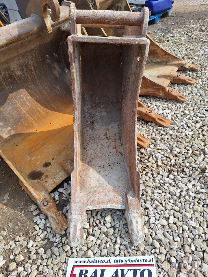 Lannen trenching bucket 400 mm - Baggerschaufel: das Bild 1 Lannen trenching bucket 400 mm - Baggerschaufel: das Bild 1