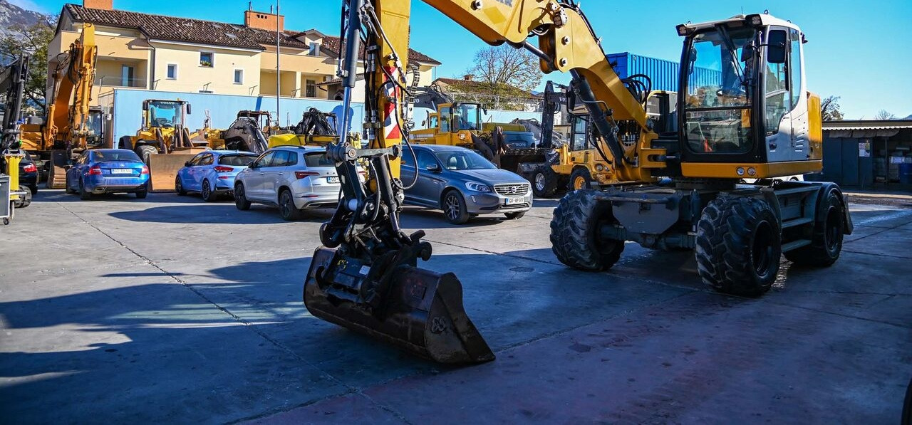 Liebherr A910 - Mobilbagger: das Bild 2 Liebherr A910 - Mobilbagger: das Bild 2