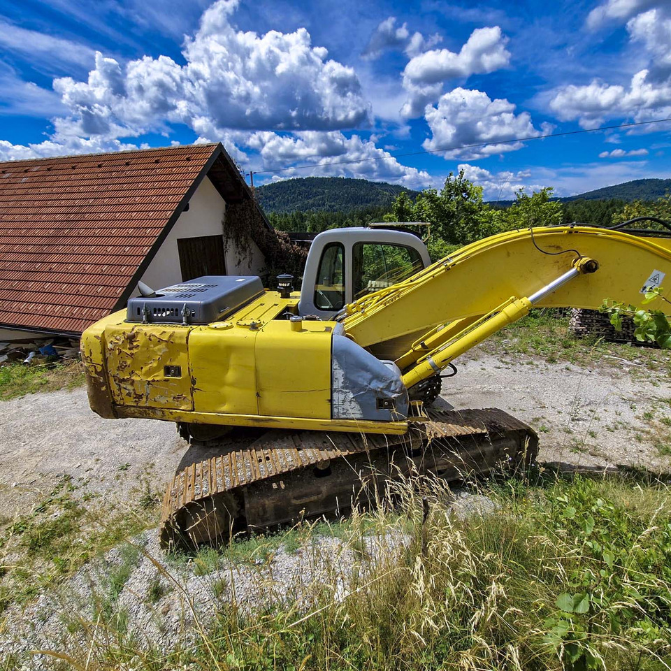 New Holland Kobelco E215 - Kettenbagger: das Bild 4 New Holland Kobelco E215 - Kettenbagger: das Bild 4