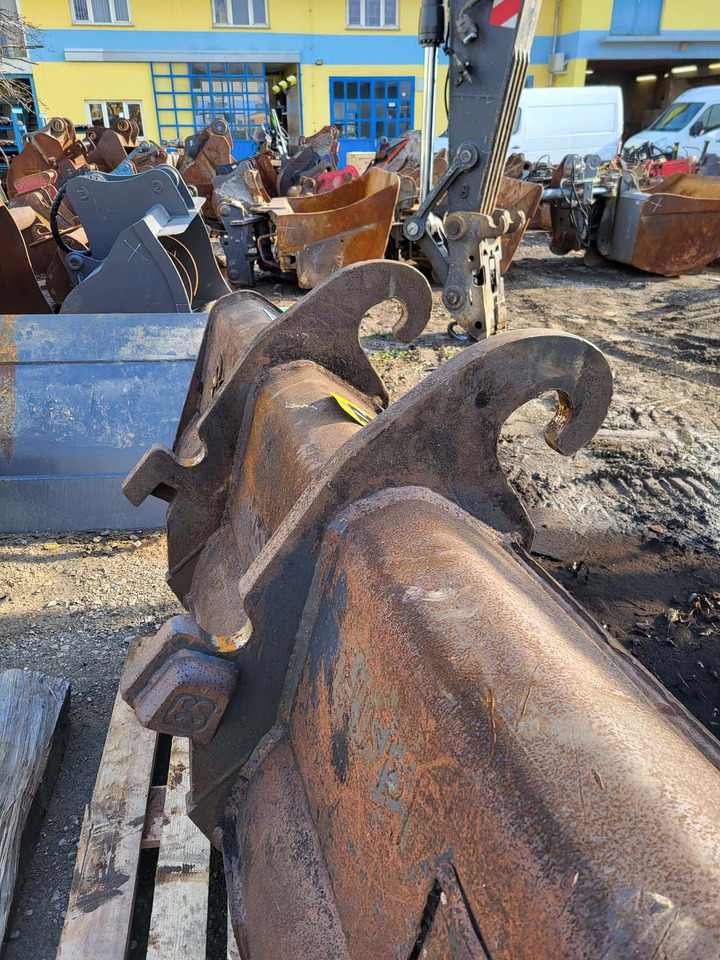 Slope bucket 2000 mm - Baggerschaufel: das Bild 3 Slope bucket 2000 mm - Baggerschaufel: das Bild 3