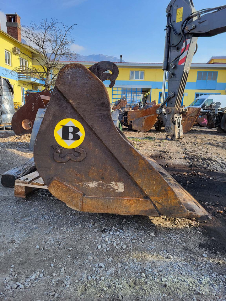 Slope bucket 2000 mm - Baggerschaufel: das Bild 2 Slope bucket 2000 mm - Baggerschaufel: das Bild 2