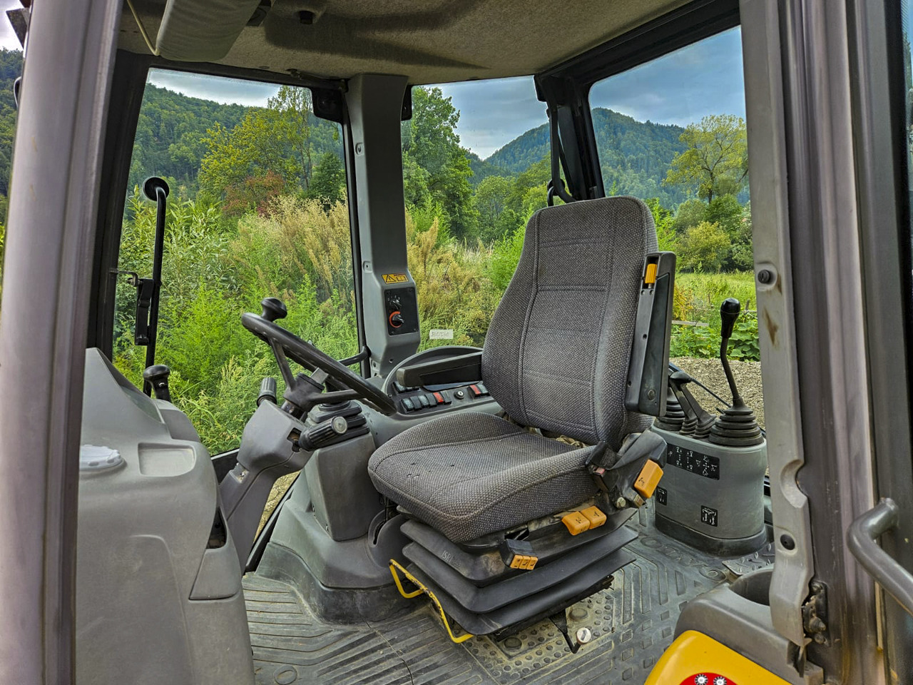 Baggerlader VOLVO BL71: das Bild 9 Baggerlader VOLVO BL71: das Bild 9