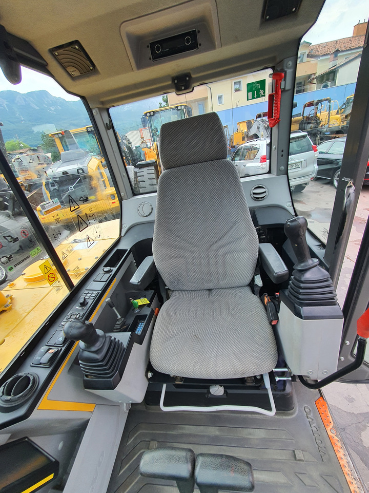 Minibagger VOLVO EC60E: das Bild 27