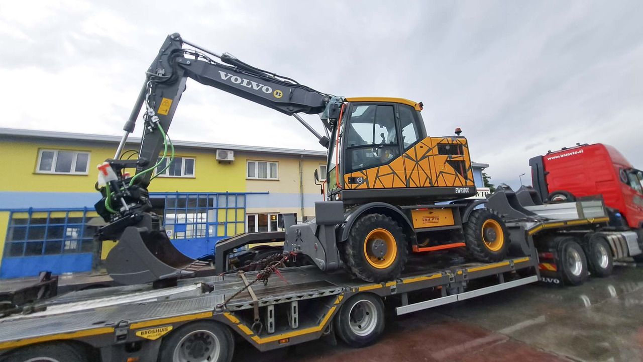 VOLVO EWR150E - Mobilbagger: das Bild 2 VOLVO EWR150E - Mobilbagger: das Bild 2