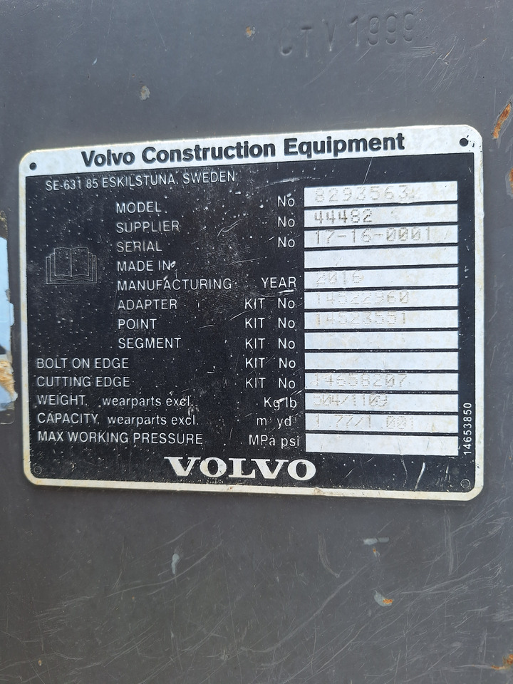 VOLVO digging bucket 1100 mm - Baggerschaufel: das Bild 2 VOLVO digging bucket 1100 mm - Baggerschaufel: das Bild 2