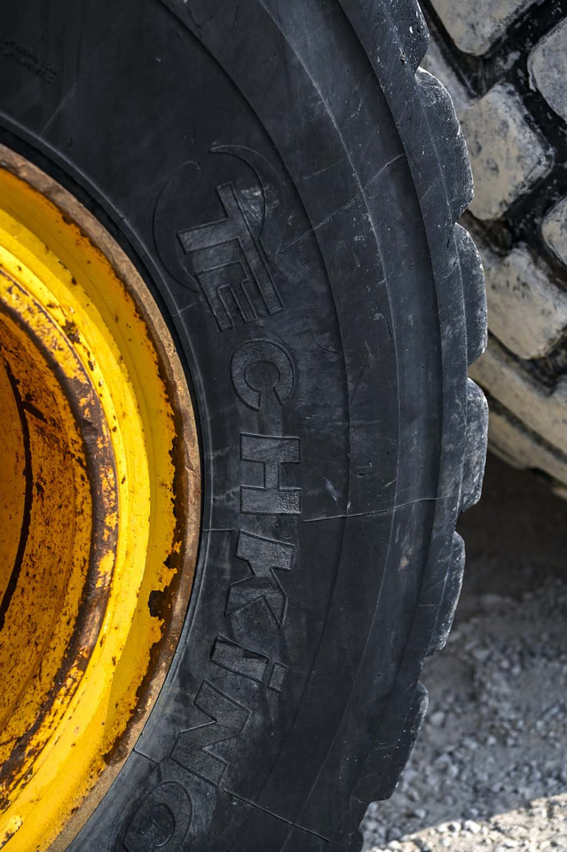 Knickgelenkter Dumper Volvo A25F: das Bild 36