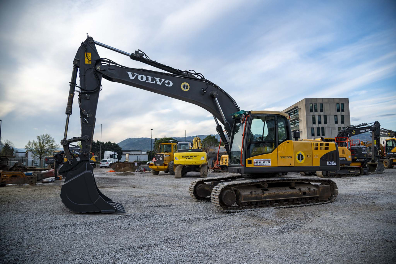 Volvo EC210CNL - Kettenbagger: das Bild 2 Volvo EC210CNL - Kettenbagger: das Bild 2