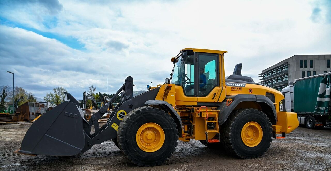 Volvo L120H - Radlader: das Bild 2 Volvo L120H - Radlader: das Bild 2