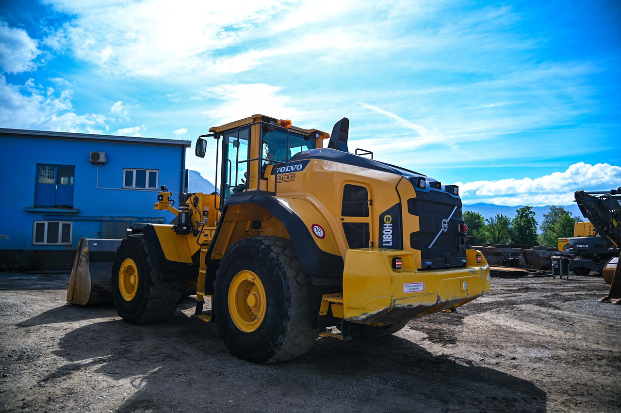 Volvo L180H - Radlader: das Bild 4 Volvo L180H - Radlader: das Bild 4