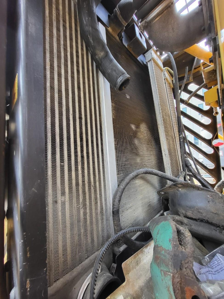 Volvo radiator - Kühler für Lader: das Bild 2 Volvo radiator - Kühler für Lader: das Bild 2