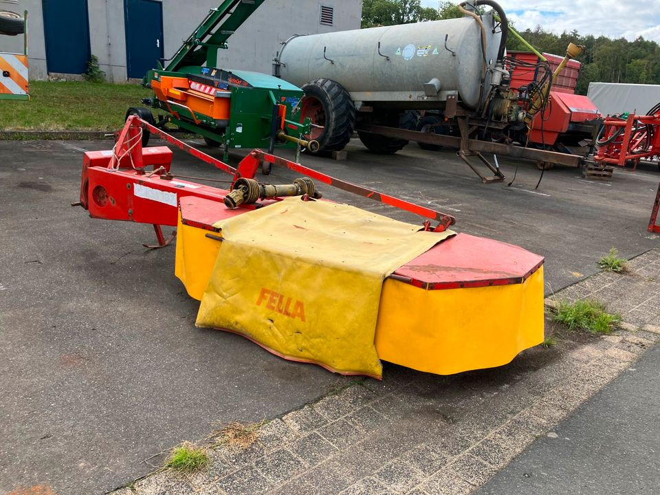Heckmähwerk Fella KM 187 Trommelmäher 1,80m - Mähwerk: das Bild 3 Heckmähwerk Fella KM 187 Trommelmäher 1,80m - Mähwerk: das Bild 3