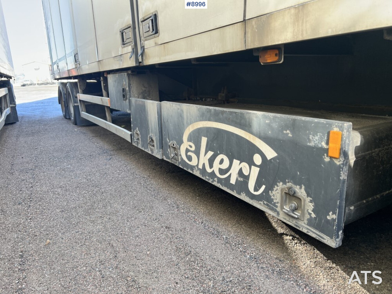 Box trailer EKERI L/L-4 - Koffer Anhänger: das Bild 4 Box trailer EKERI L/L-4 - Koffer Anhänger: das Bild 4