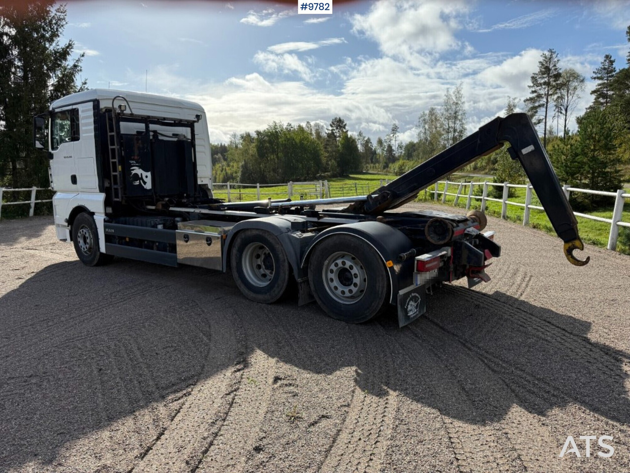 Hooklift Truck MAN TGX 26.500 6X2 - Abrollkipper: das Bild 3 Hooklift Truck MAN TGX 26.500 6X2 - Abrollkipper: das Bild 3