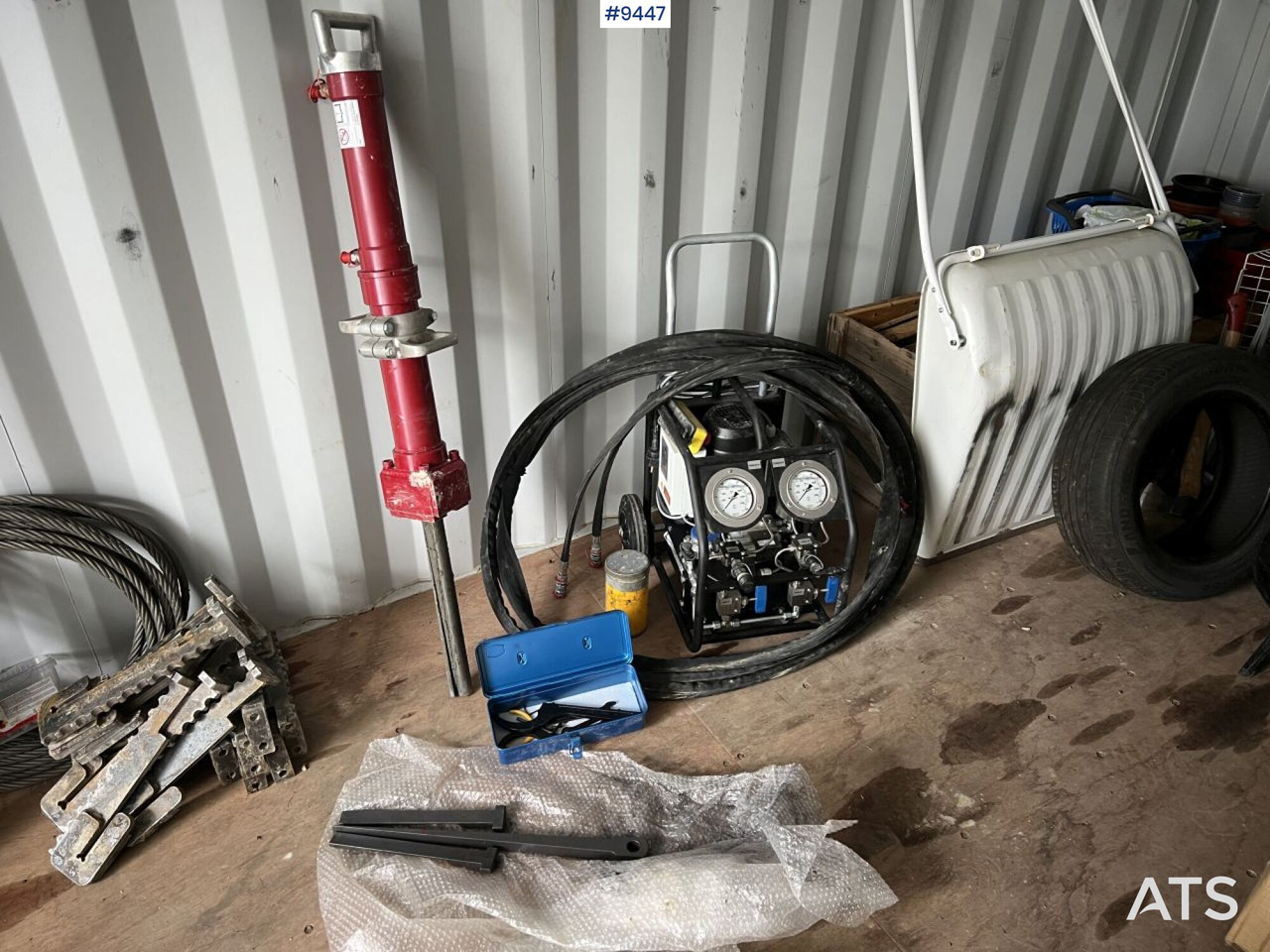 Baugeräte Hydraulic stone splitting: das Bild 1