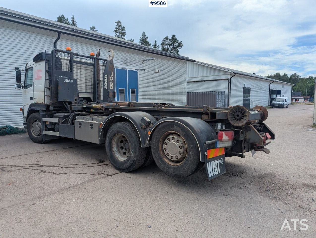 Lastväxlare Volvo FM420 6X2 med snabblåssystem - Abrollkipper: das Bild 3 Lastväxlare Volvo FM420 6X2 med snabblåssystem - Abrollkipper: das Bild 3