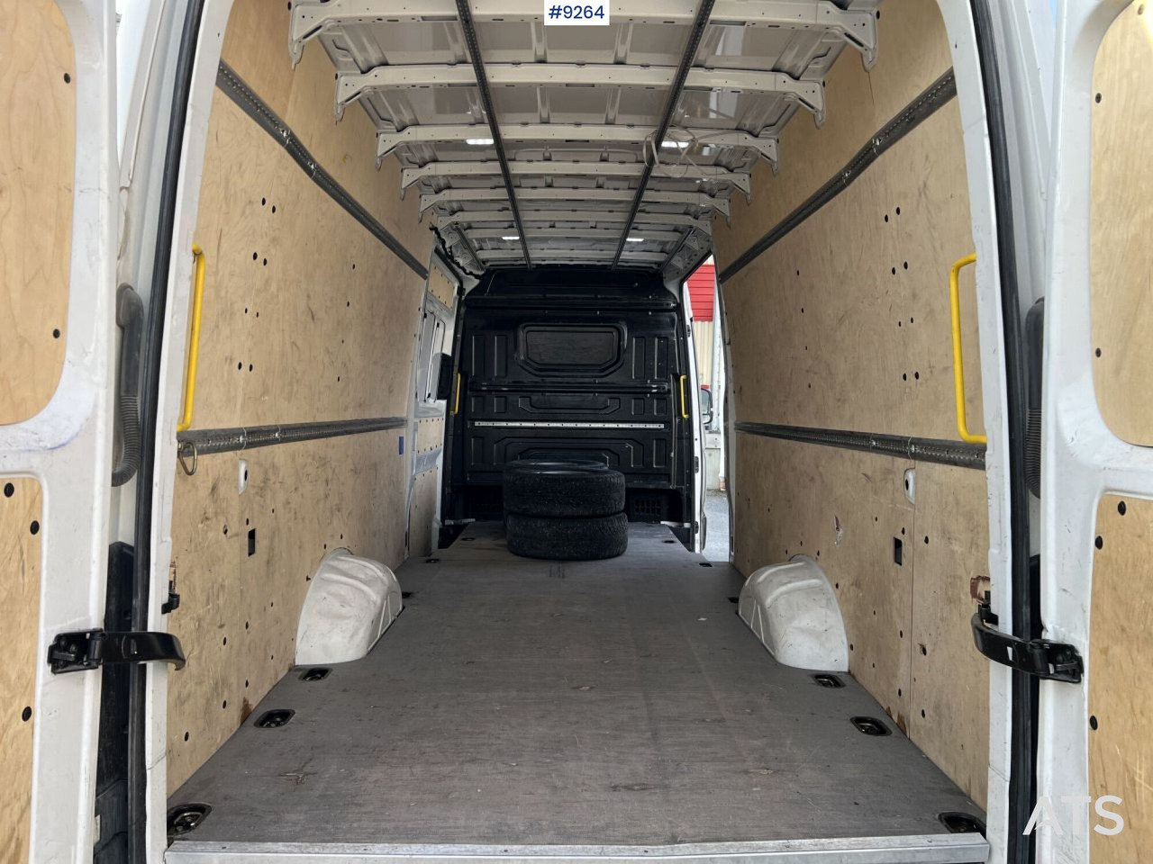 Volkswagen Crafter Maxiskåp Box Truck - Koffer LKW: das Bild 4 Volkswagen Crafter Maxiskåp Box Truck - Koffer LKW: das Bild 4