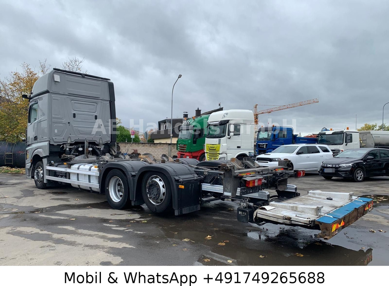 Mercedes-Benz Actros V 2545 GigaSpace BDF LL*Retarder/LBW/L+L - Containerwagen/ Wechselfahrgestell LKW: das Bild 2 Mercedes-Benz Actros V 2545 GigaSpace BDF LL*Retarder/LBW/L+L - Containerwagen/ Wechselfahrgestell LKW: das Bild 2