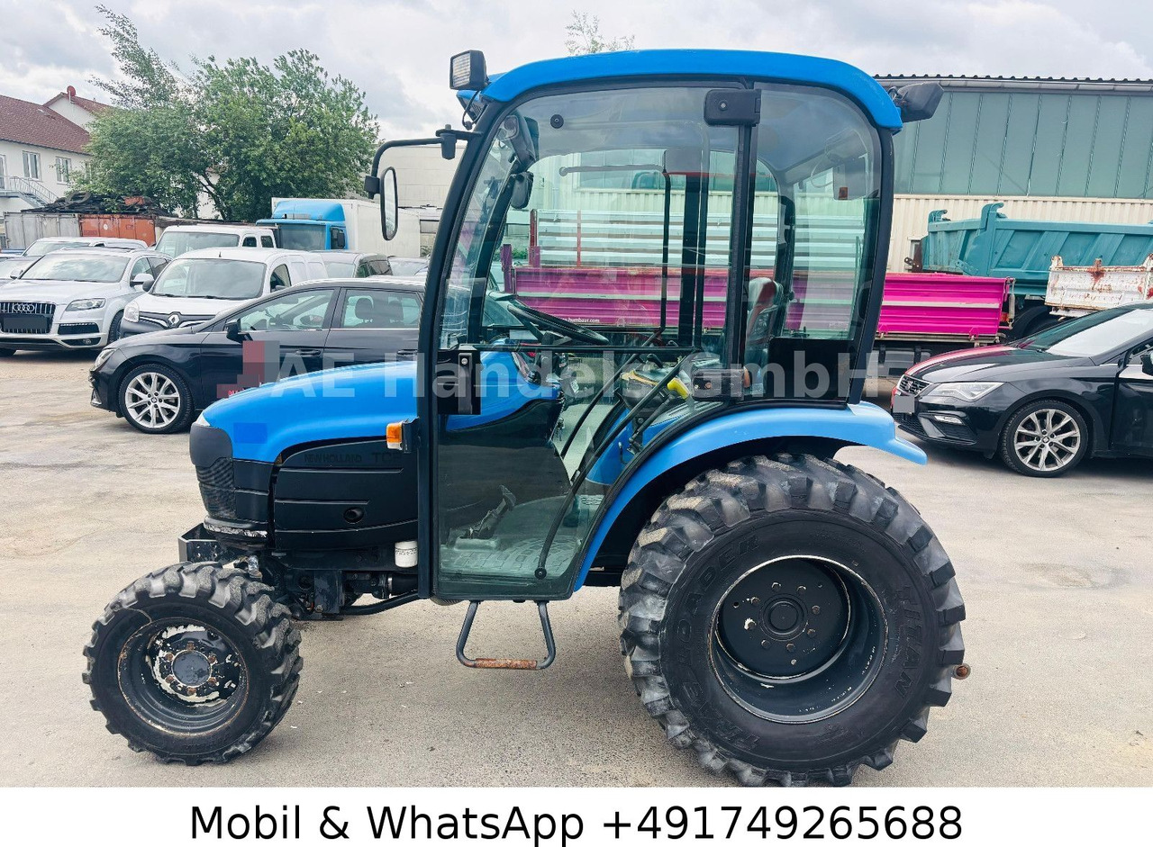 New Holland TC22D Compact Tractor *1500Std./StraßenZulassung - Traktor: das Bild 2 New Holland TC22D Compact Tractor *1500Std./StraßenZulassung - Traktor: das Bild 2