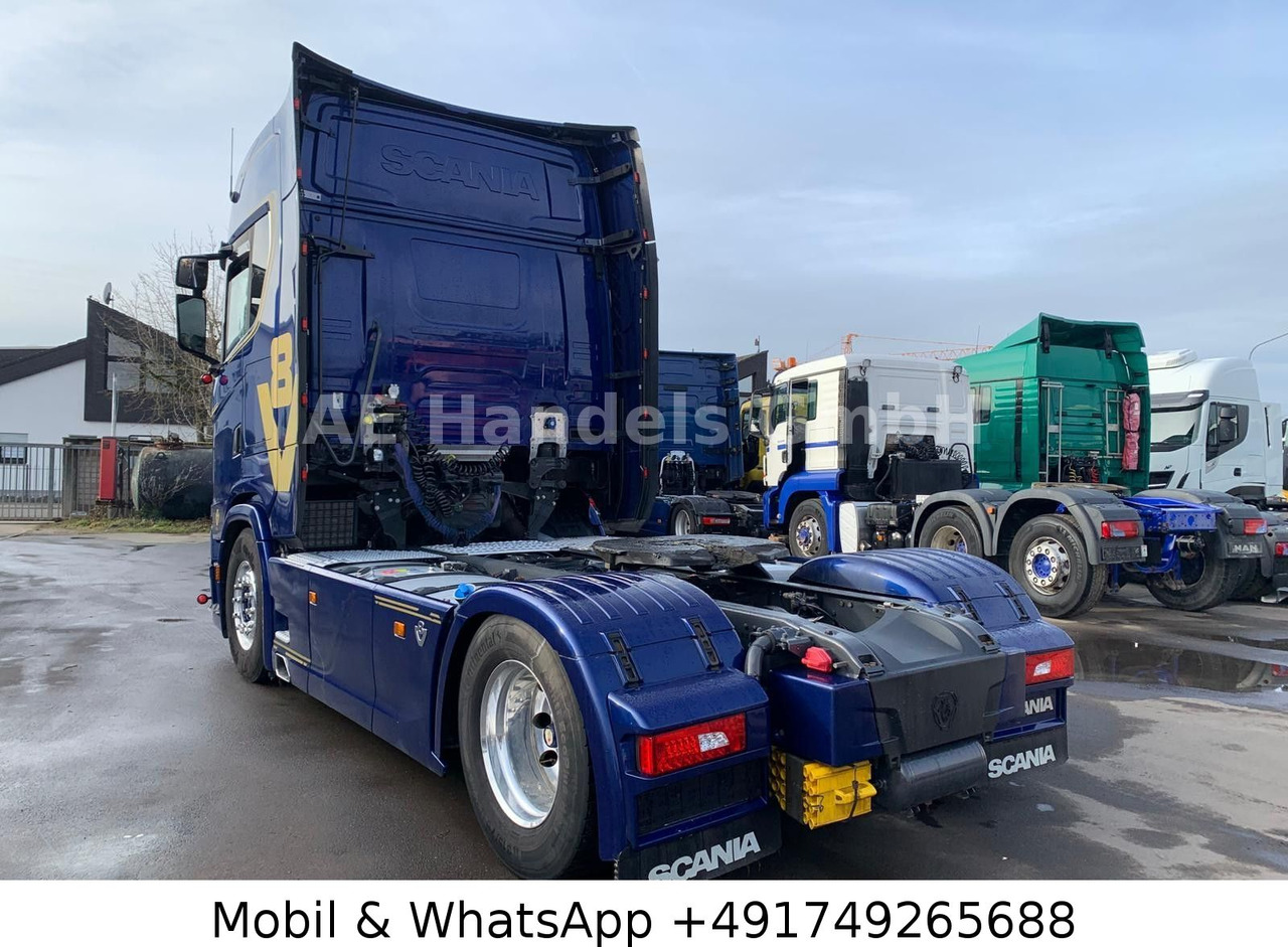 Scania S520 V8 HighLine LL *Retarder/2xTank/Alcoa/Leder - Sattelzugmaschine: das Bild 5 Scania S520 V8 HighLine LL *Retarder/2xTank/Alcoa/Leder - Sattelzugmaschine: das Bild 5