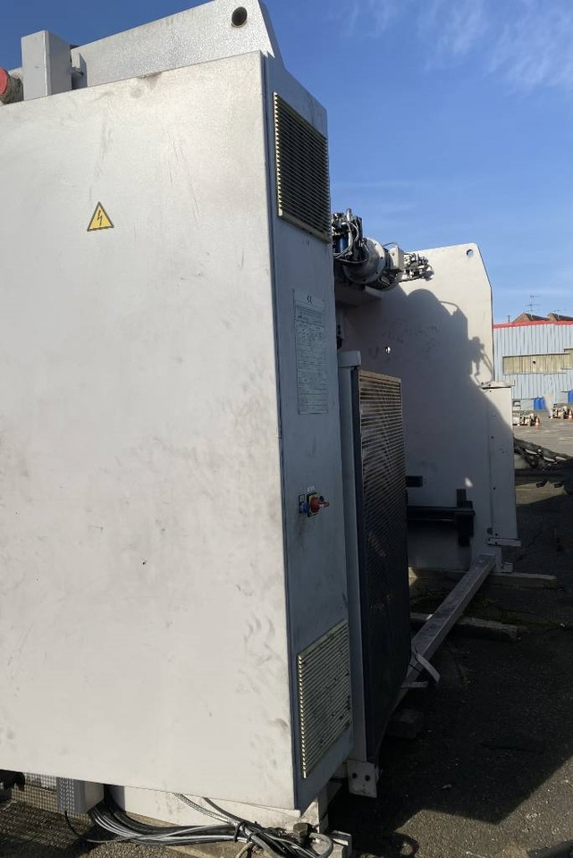 BEYELER Presse/Plieuse PR6 2000KNx4100MM endommagé - Abkantpresse: das Bild 4 BEYELER Presse/Plieuse PR6 2000KNx4100MM endommagé - Abkantpresse: das Bild 4