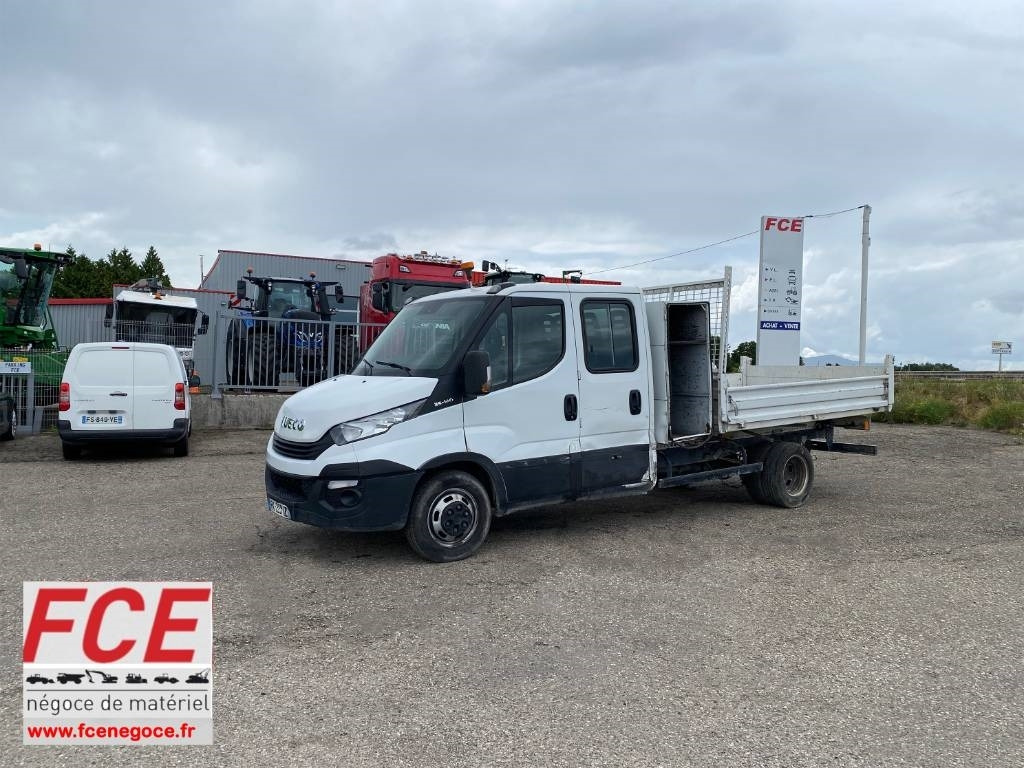 Iveco DAILY 35-140 C14 2.3D/140 / JPM VULCAIN endommagé - Kipper Transporter, Transporter mit Doppelkabine: das Bild 1 Iveco DAILY 35-140 C14 2.3D/140 / JPM VULCAIN endommagé - Kipper Transporter, Transporter mit Doppelkabine: das Bild 1