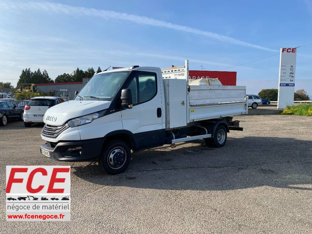 Iveco DAILY 35-180/35C18 3.0-180 M/Jet endommagé - Pritsche Transporter: das Bild 1 Iveco DAILY 35-180/35C18 3.0-180 M/Jet endommagé - Pritsche Transporter: das Bild 1