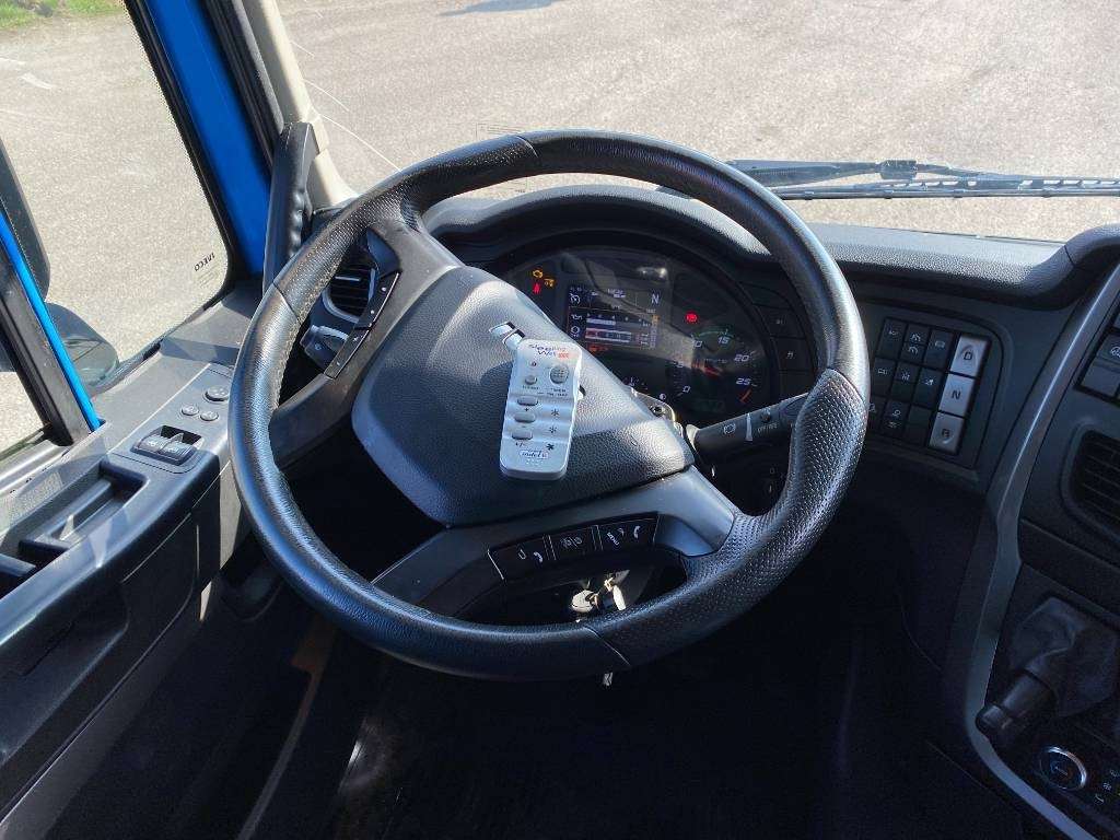 Fahrgestell LKW Iveco STRALIS 460NP LNG RETARDER: das Bild 15