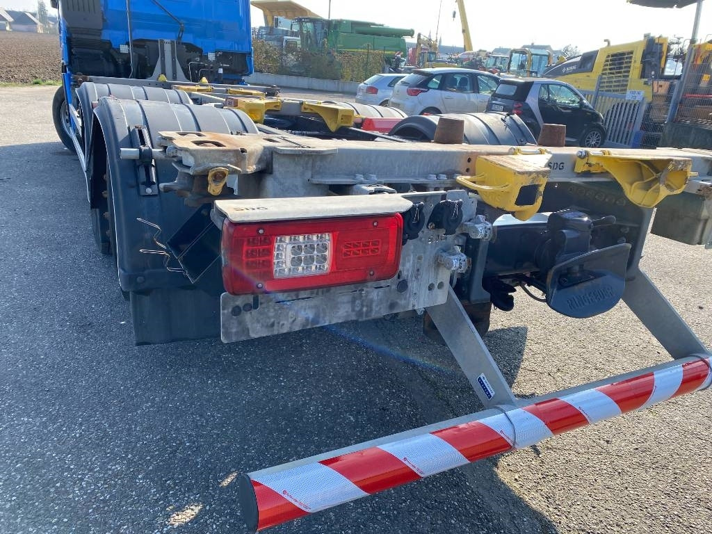 Fahrgestell LKW Iveco STRALIS 460NP LNG RETARDER: das Bild 24