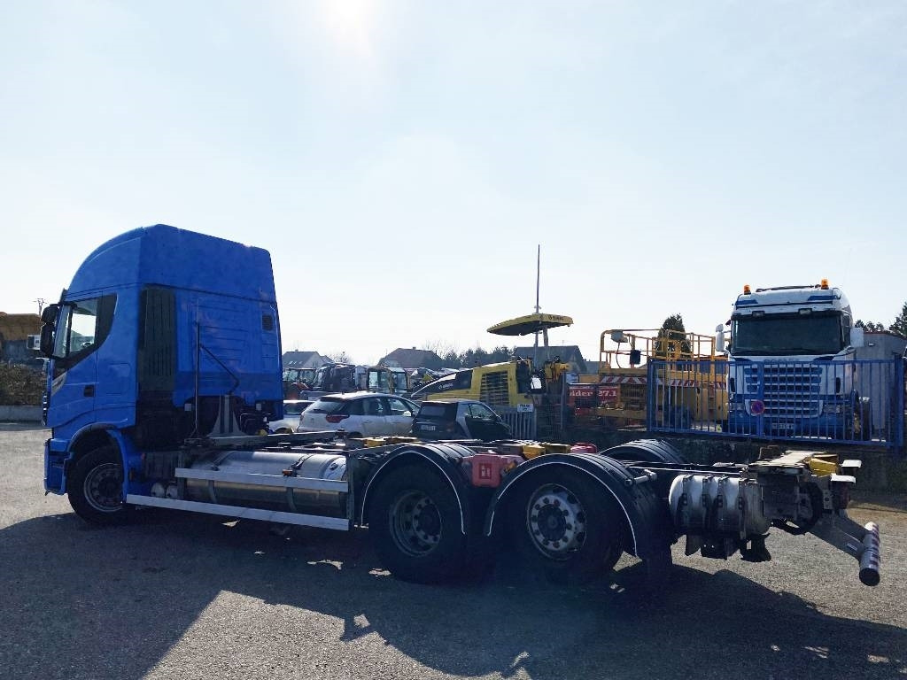 Fahrgestell LKW Iveco STRALIS 460NP LNG RETARDER: das Bild 6