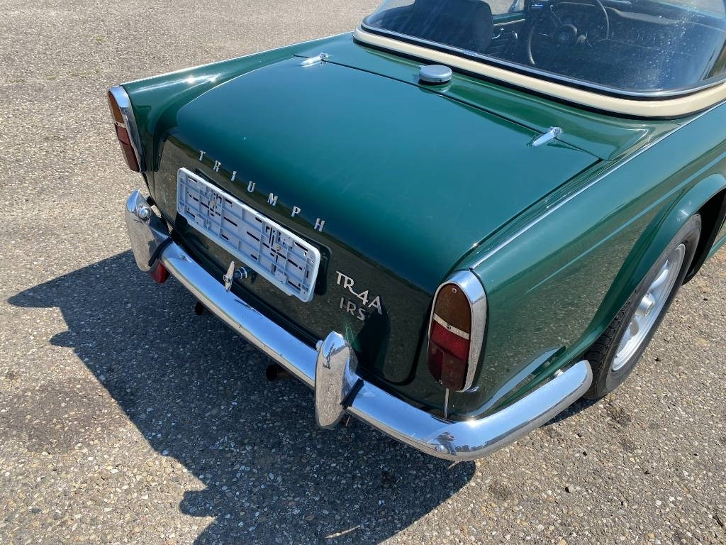 PKW Triumph TR4-A + Hard Top / OldTimer endommagé: das Bild 37