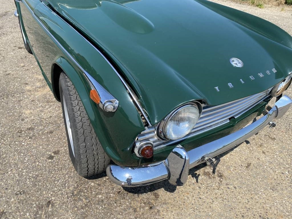 PKW Triumph TR4-A + Hard Top / OldTimer endommagé: das Bild 9