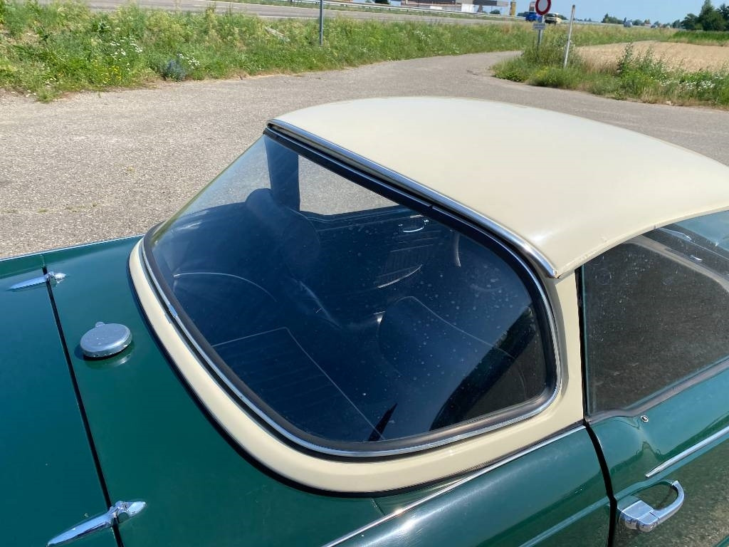 PKW Triumph TR4-A + Hard Top / OldTimer endommagé: das Bild 41