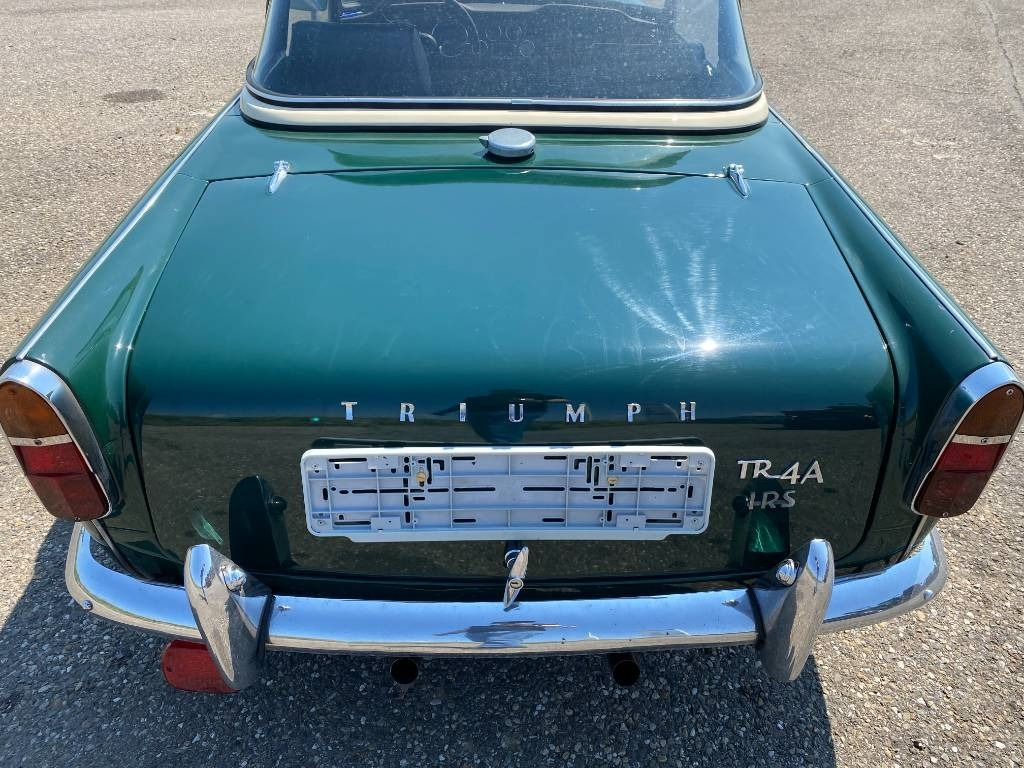 PKW Triumph TR4-A + Hard Top / OldTimer endommagé: das Bild 32