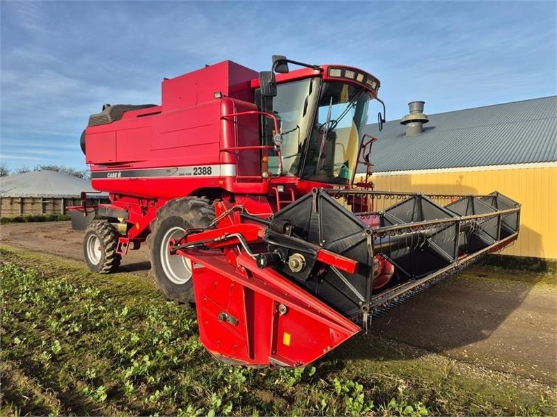 Case IH AXIAL-FLOW 2388 - Mähdrescher: das Bild 2 Case IH AXIAL-FLOW 2388 - Mähdrescher: das Bild 2