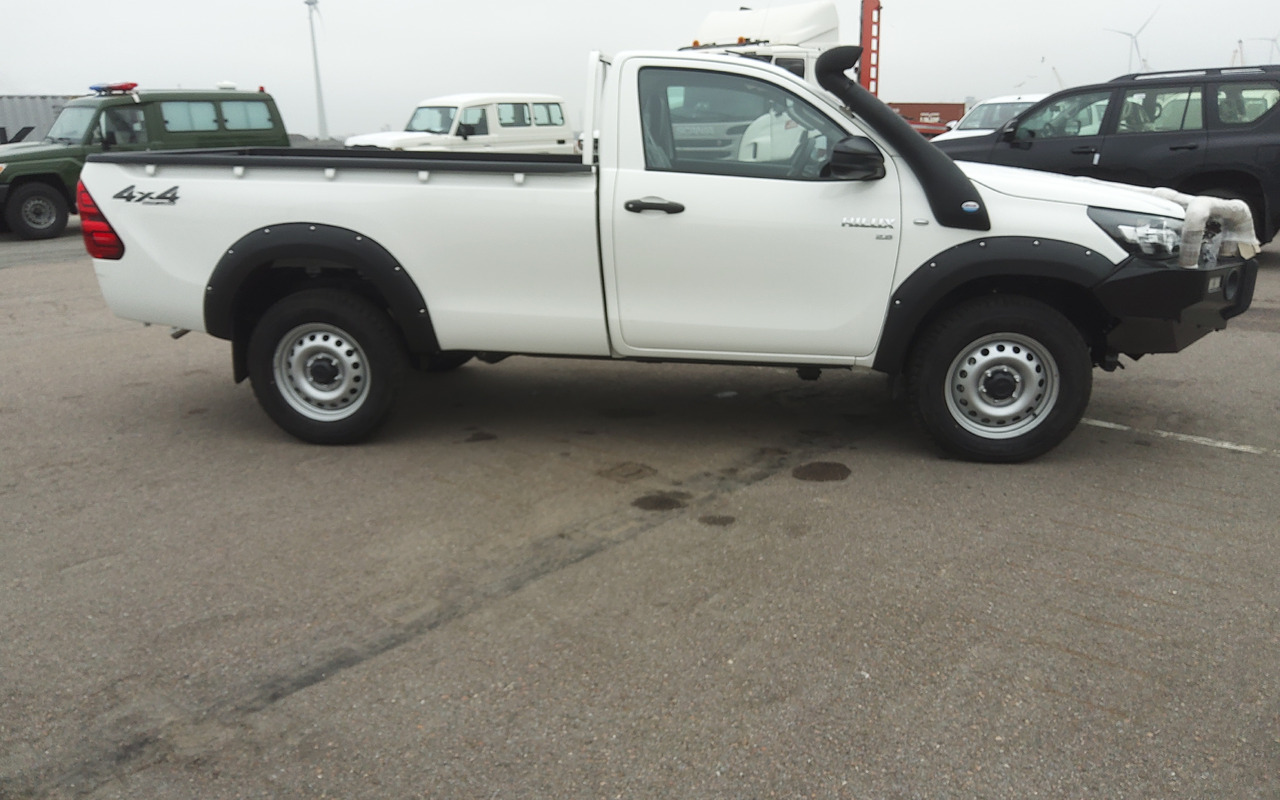 Toyota Hilux / Revo RHD Pick-up single Cab 2.8L Diesel Manual - Leasing Toyota Hilux / Revo RHD Pick-up single Cab 2.8L Diesel Manual: das Bild 7