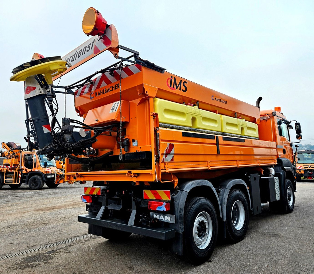 MAN TGA 28.400 6x4-4 Winterdienst - Kipper: das Bild 5 MAN TGA 28.400 6x4-4 Winterdienst - Kipper: das Bild 5