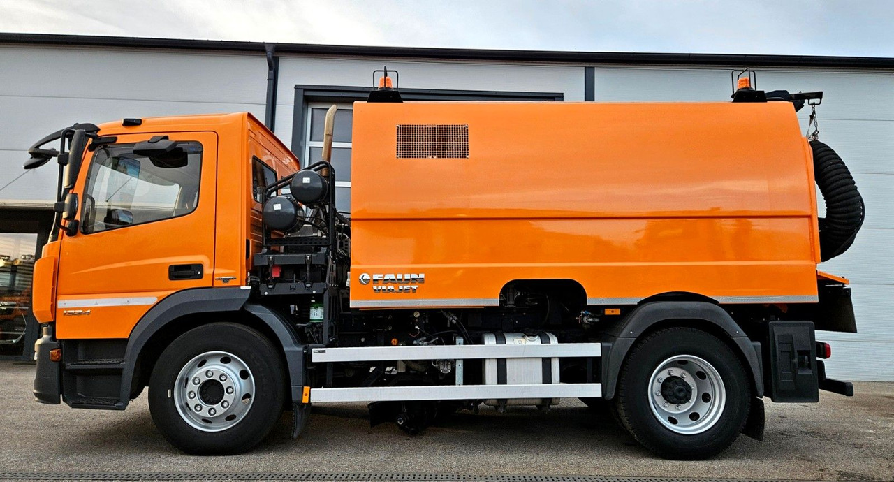 Mercedes-Benz Atego 1324 Euro6 FAUN Viajet 6 Aufbaumotor - Kehrmaschine: das Bild 5 Mercedes-Benz Atego 1324 Euro6 FAUN Viajet 6 Aufbaumotor - Kehrmaschine: das Bild 5