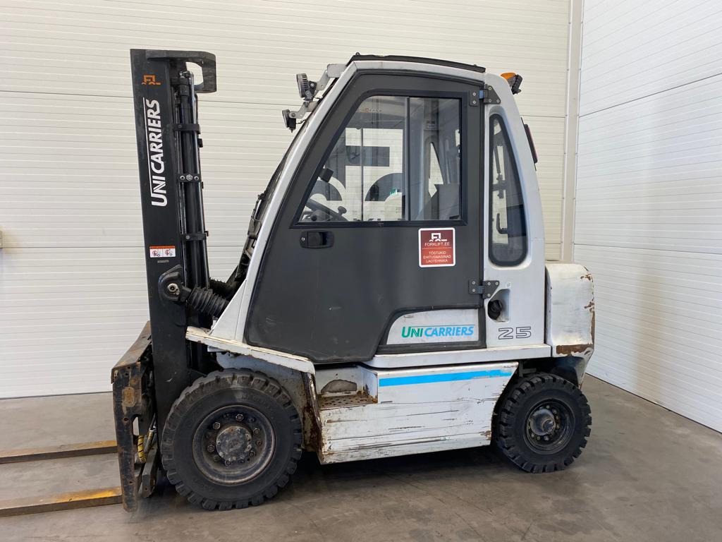 Unicarriers Y1D2A25Q - Dieselstapler: das Bild 2 Unicarriers Y1D2A25Q - Dieselstapler: das Bild 2