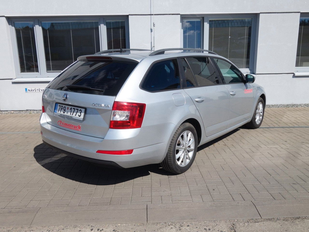 Škoda Octavia Combi Ambition 1,6 TDI, DSG, Navi, Clima - Kombi: das Bild 5 Škoda Octavia Combi Ambition 1,6 TDI, DSG, Navi, Clima - Kombi: das Bild 5