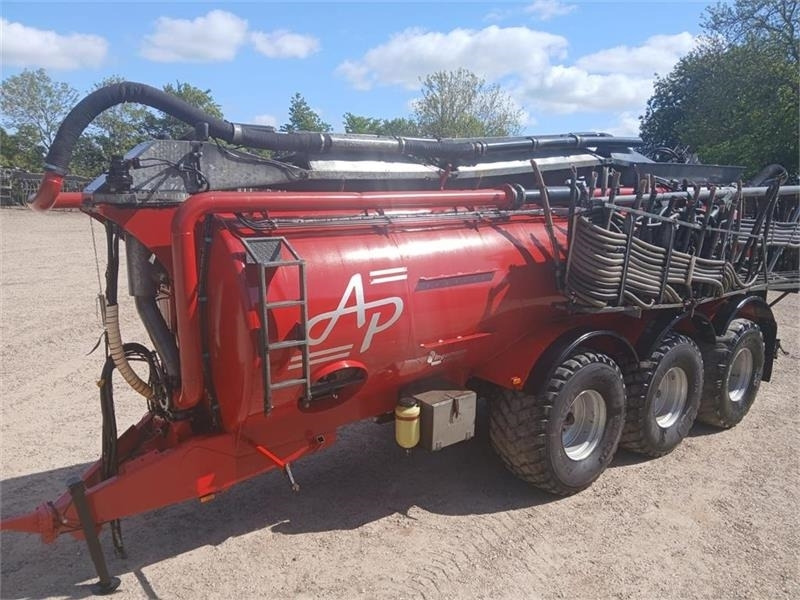 AP GV 25 m. 24 meter AP slangebom - Güllefass: das Bild 1 AP GV 25 m. 24 meter AP slangebom - Güllefass: das Bild 1