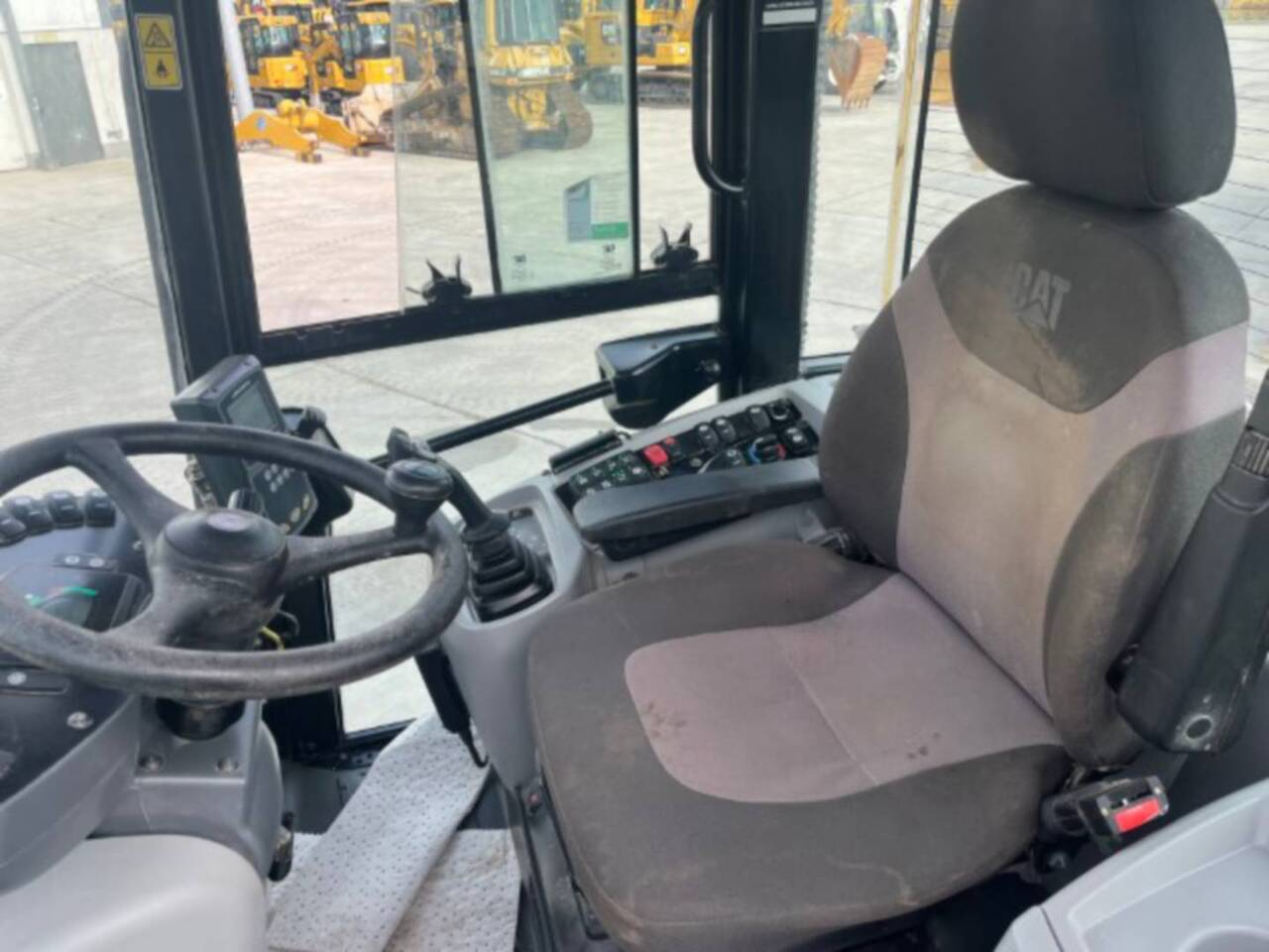 Radlader CAT 914K: das Bild 8